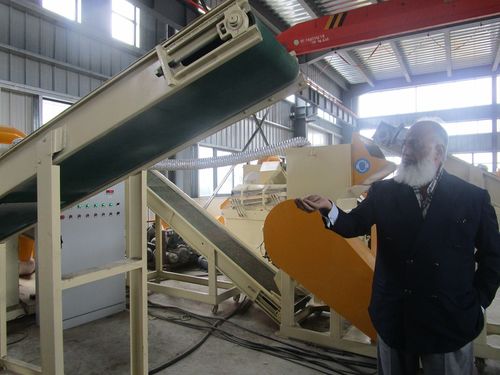 Aktueller Firmenfall über Kupferdrahtgranulator für Pakistan im November 2015