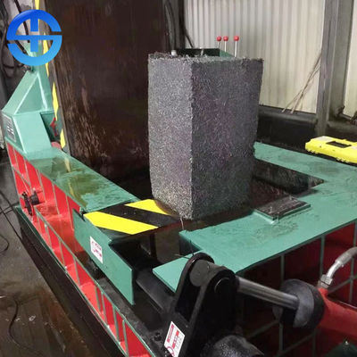 Des Druck-1600KN Altmetall-Ballenpresse Ballen-der Größen-300*300mm